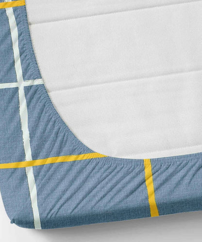 Modern Matrix Fitted Bedsheet With Pillow Cover