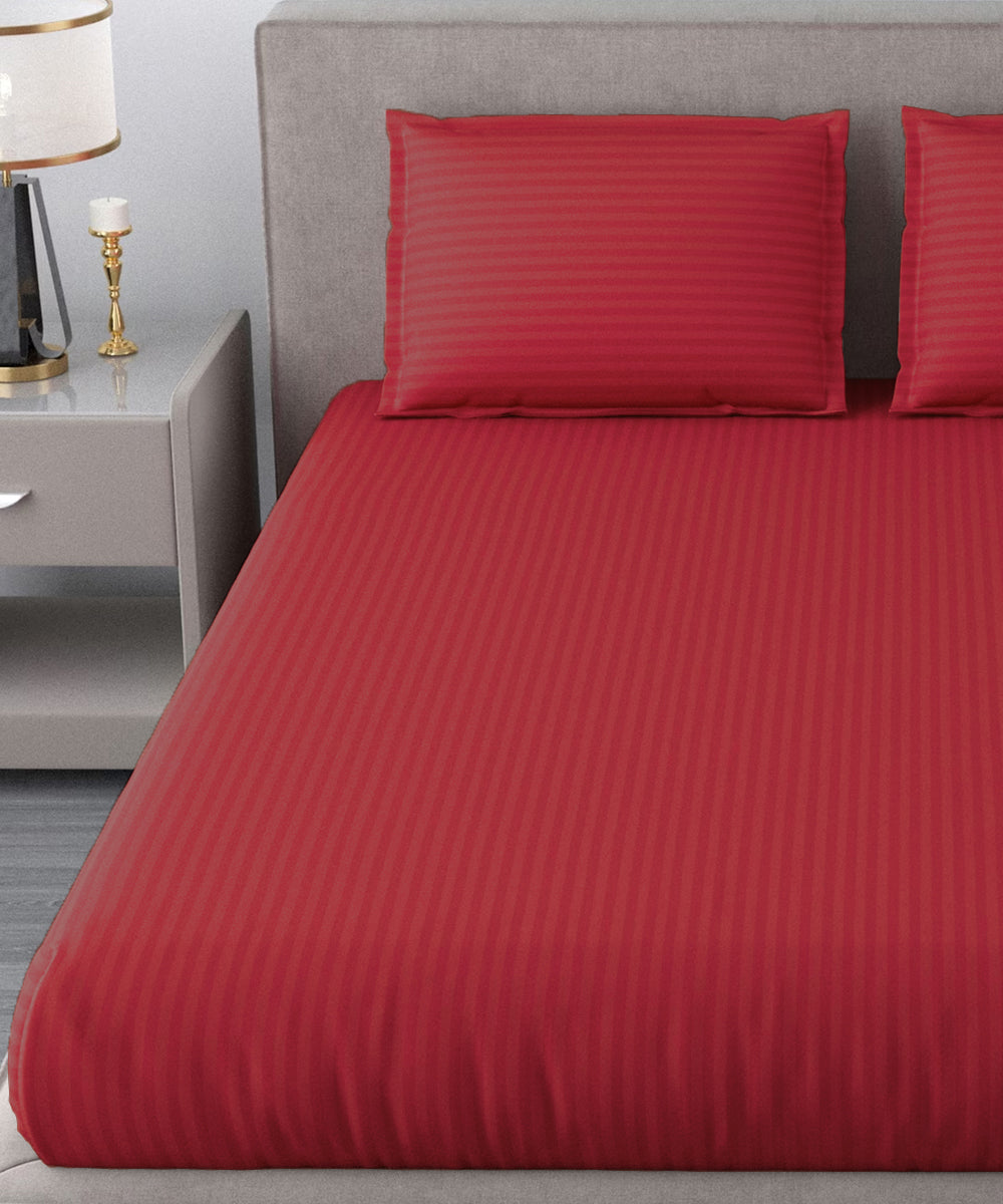 Red Fitted Bedsheet With Pillow Cover