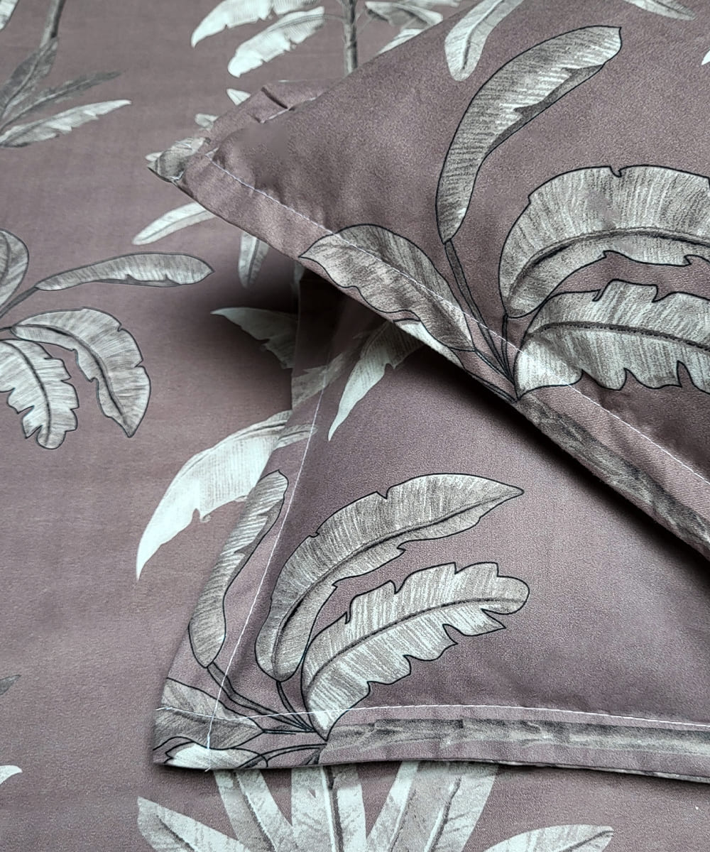 leafy pattern double bedsheet 