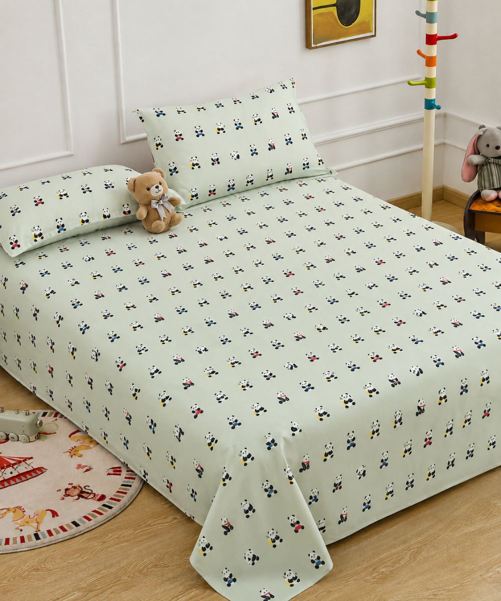 Cute Panda Print Kids Bedsheet With Pillow Covers