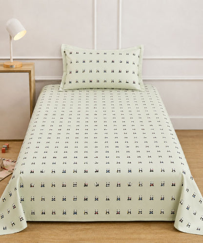 Cute Panda Print Kids Bedsheet With Pillow Covers