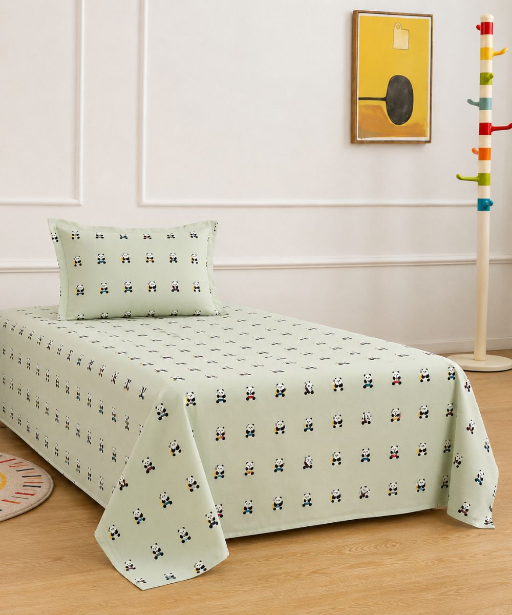 Cute Panda Print Kids Bedsheet With Pillow Covers