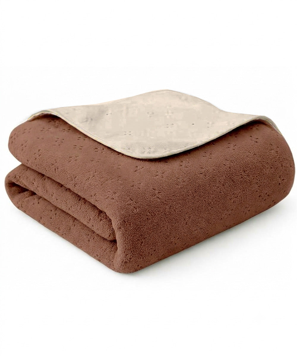 Reversible Microfiber Bath Towel (70x140 cm) | Super Soft & Ultra Absorbent | Quick Dry, Lightweight & Durable | Premium Bath Towel with Hanging Loop
