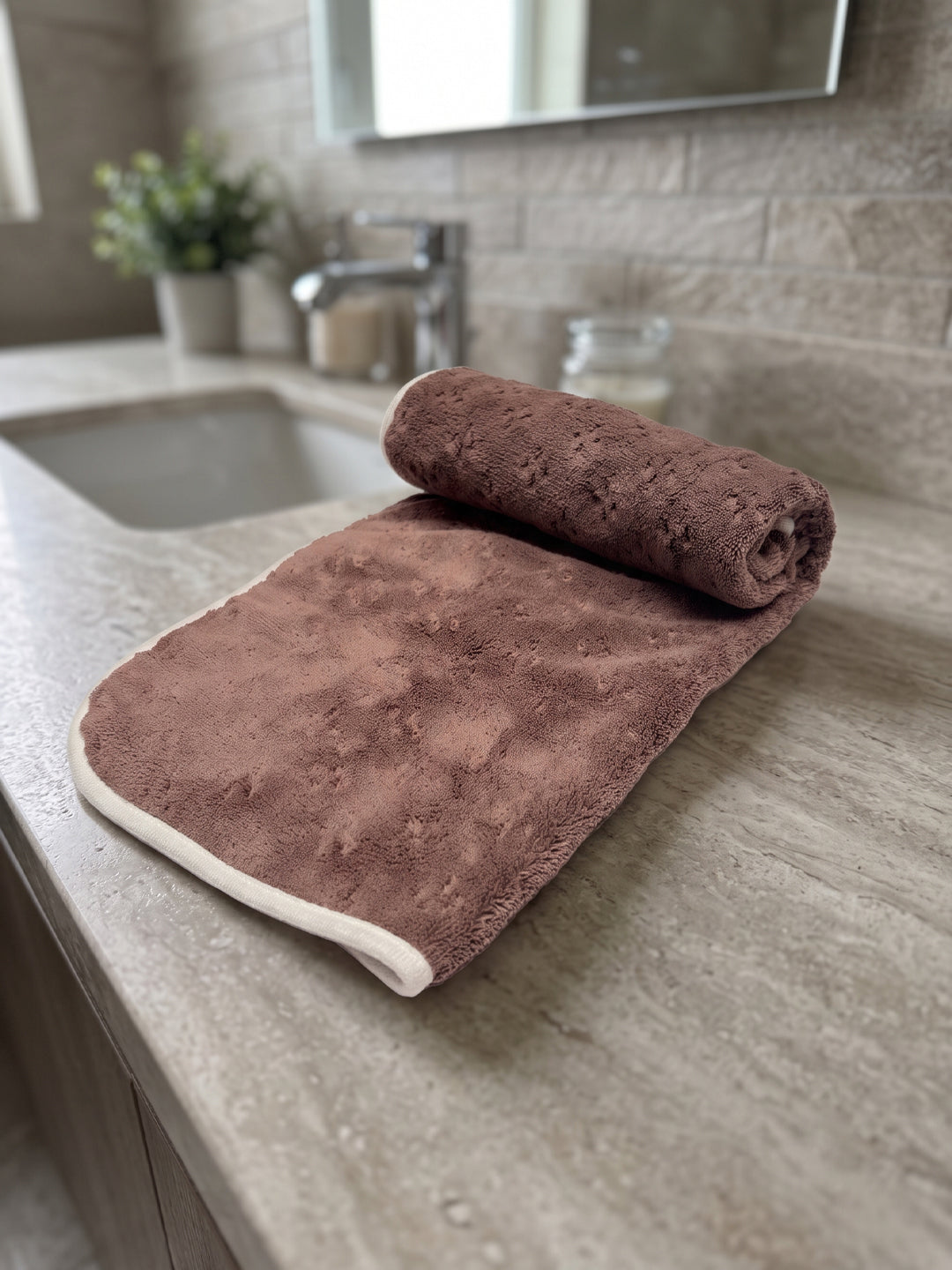 Reversible Microfiber Hand Towel (40x60 cm) | Super Soft & Ultra Absorbent | Quick Dry, Lightweight & Durable | Premium Hand Towel with Hanging Loop