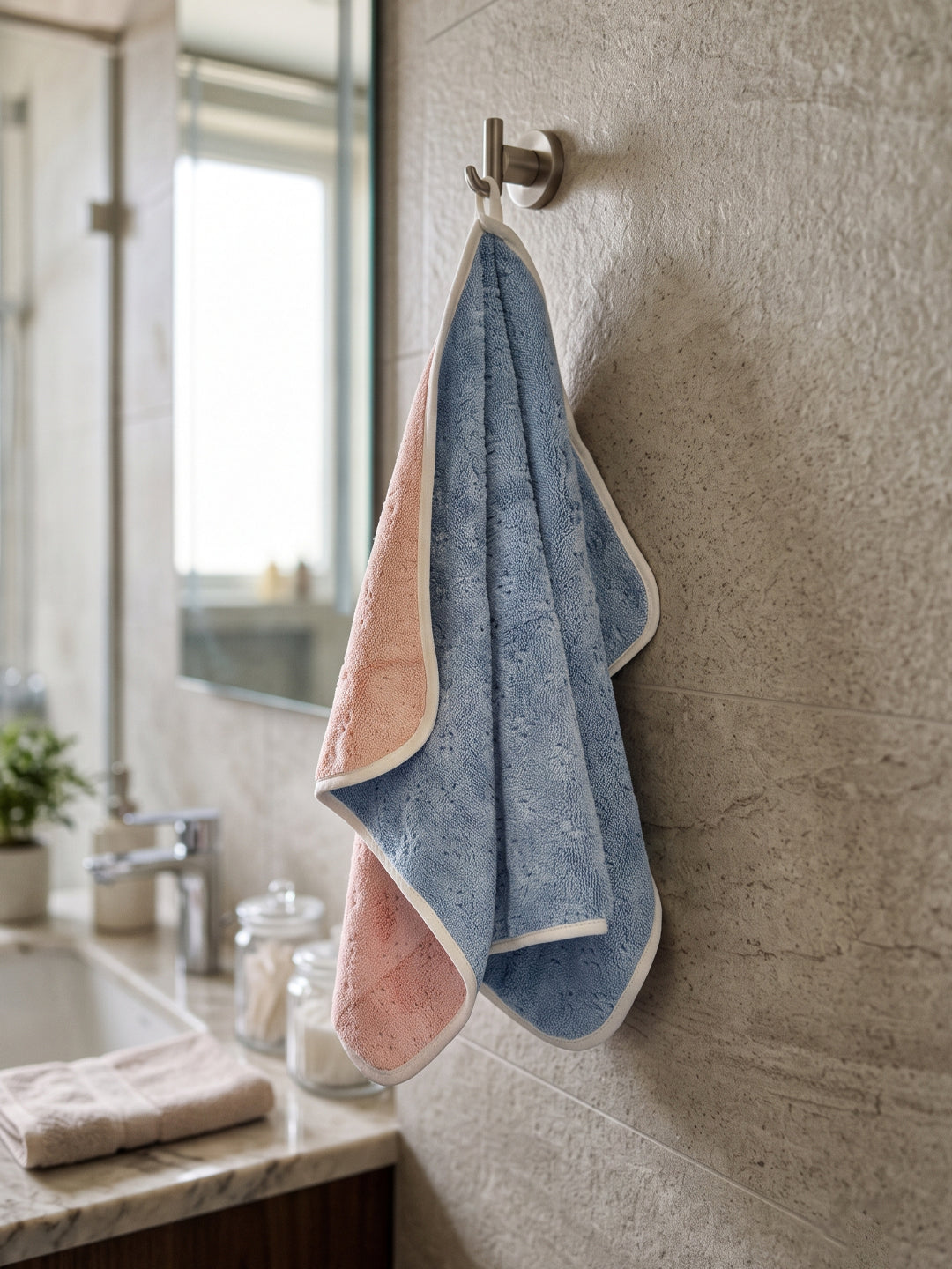 Reversible Microfiber Hand Towel (40x60 cm) | Super Soft & Ultra Absorbent | Quick Dry, Lightweight & Durable | Premium Hand Towel with Hanging Loop