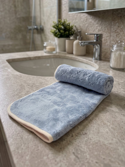 Reversible Microfiber Hand Towel (40x60 cm) | Super Soft & Ultra Absorbent | Quick Dry, Lightweight & Durable | Premium Hand Towel with Hanging Loop