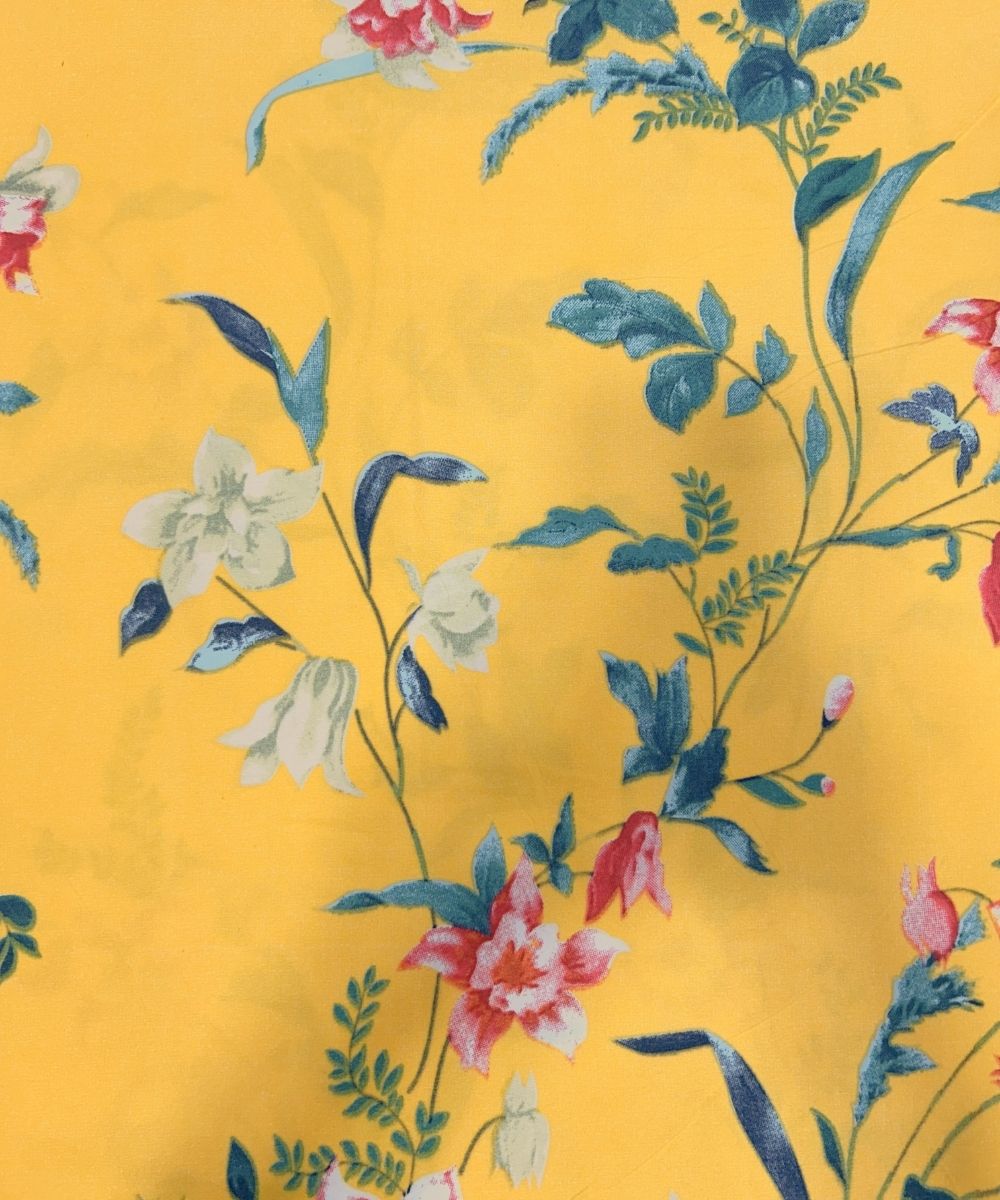 Sunlit Garden Bedsheet With Pillow Covers