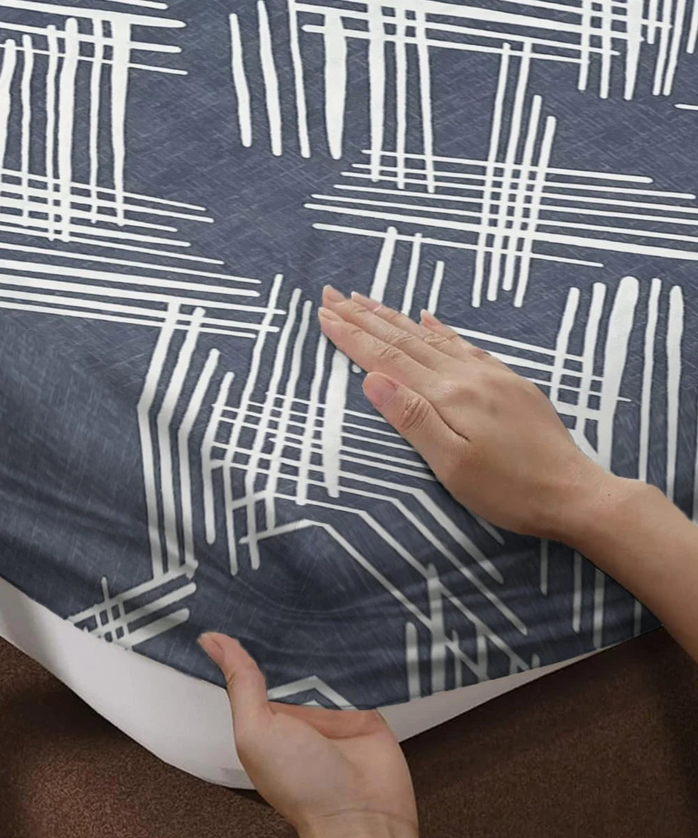 Lines Flat Double Bedsheet With 2 Pillow Cover