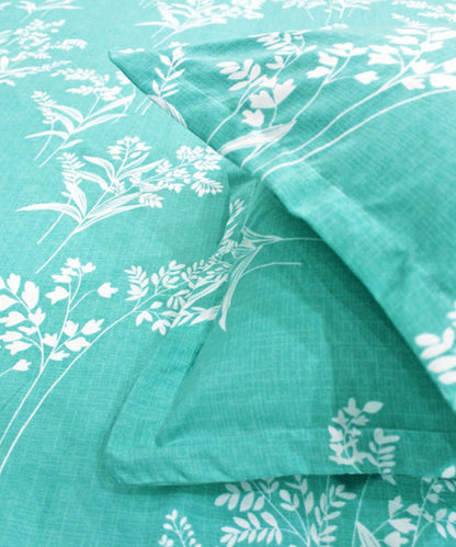 Turquoise Floral Flat Double Bedsheet With 2 Pillow Covers