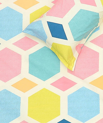 Hexa Geometric Fitted Bedsheet With Pillow Cover