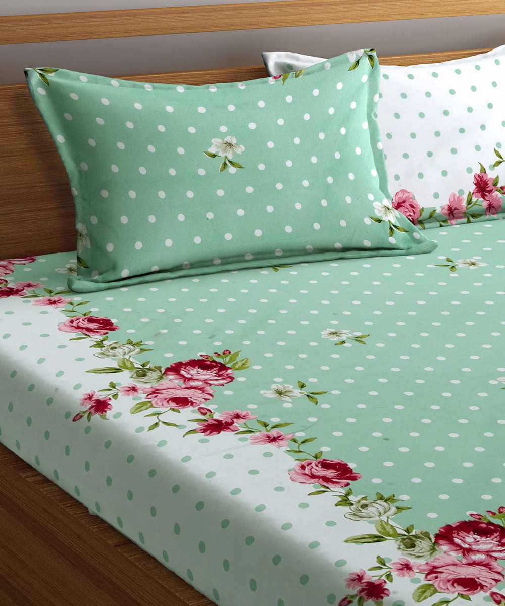 Green & White Fitted Bedsheet With Pillow Cover