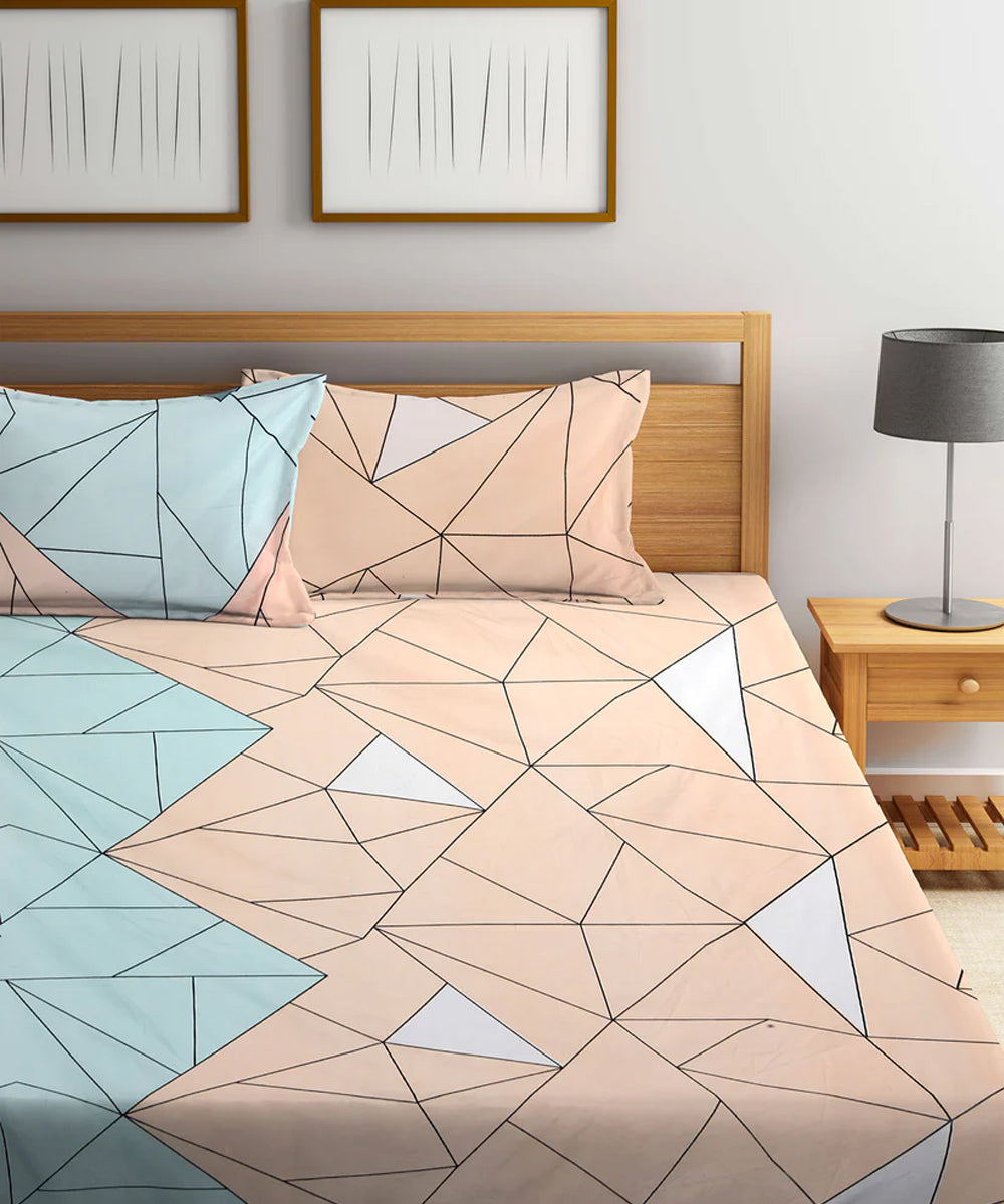 Multi Color Geometric King Size Bedsheet With 2 Pillow Cover